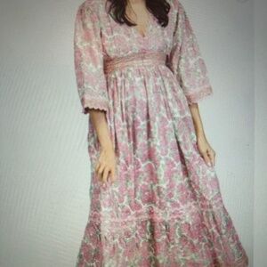 NWT Clara the Label by Victoria Dunn Casita dress in Hydrangea print Size M